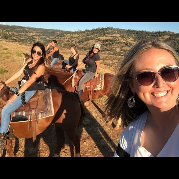 Meet your Posher, Norissa - Picture 3 of 5